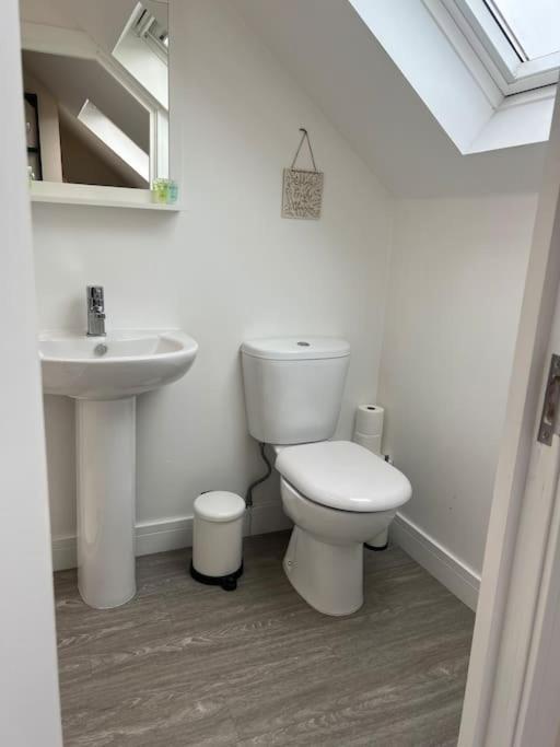6 Studio Flat, 50M To Airbus Bristol Buitenkant foto