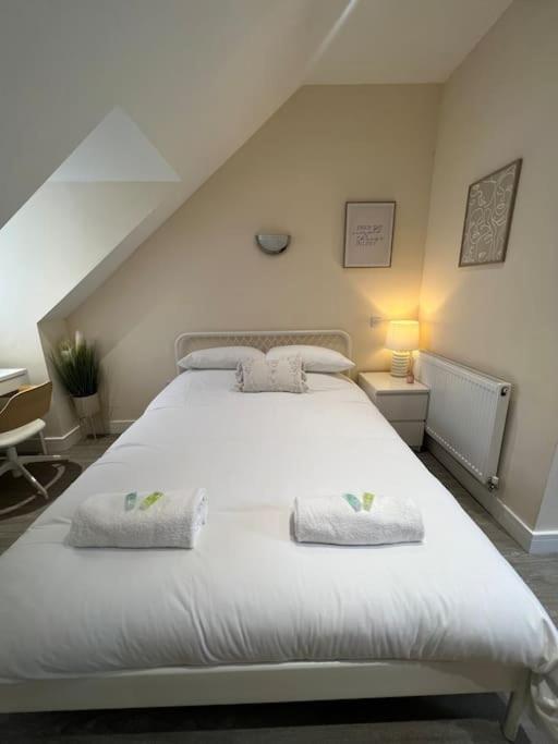 6 Studio Flat, 50M To Airbus Bristol Buitenkant foto